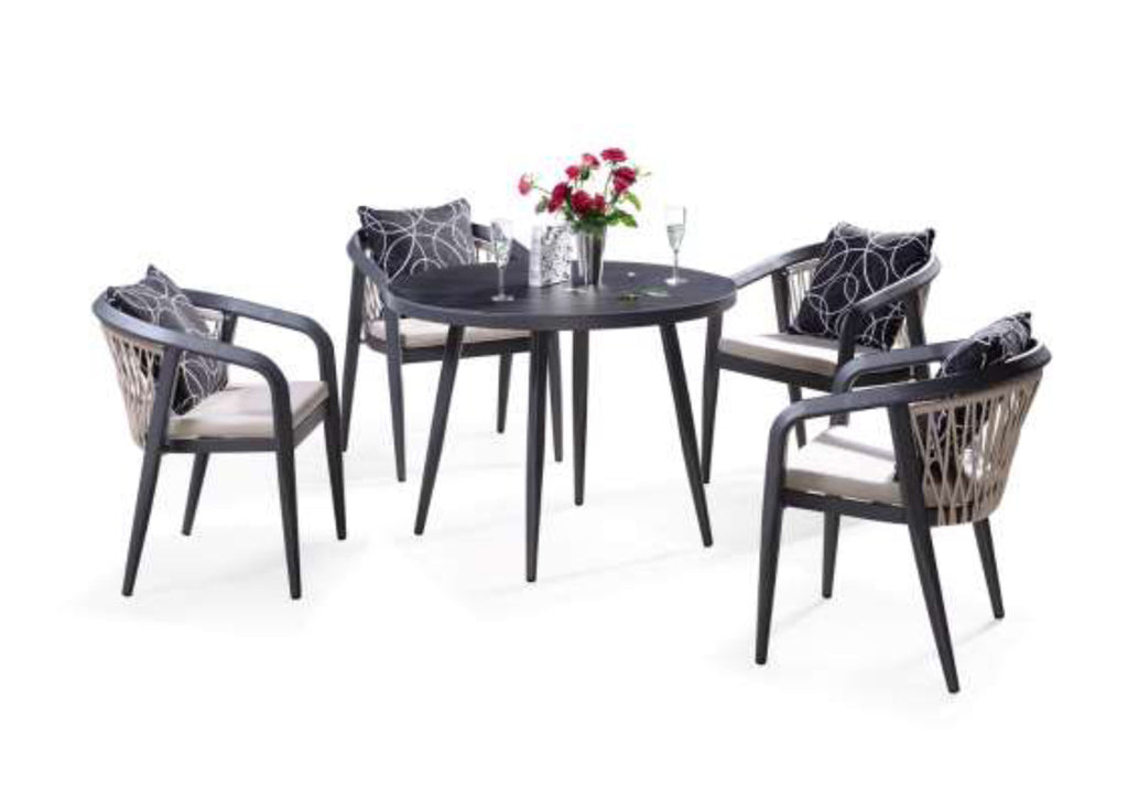 4 pcs chairs and 1pc round table Patio